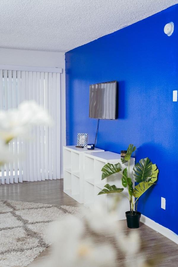 Apartamento Beautiful 1 Bedroom Suite In Central Location! *