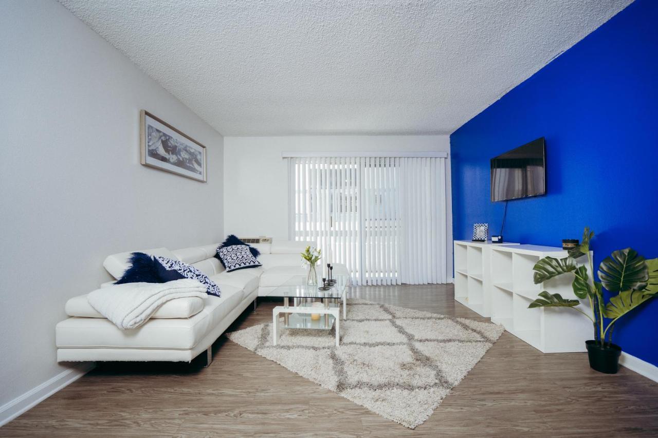 Beautiful 1 Bedroom Suite In Central Location! Apartamento Los Angeles