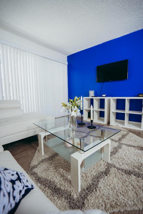 Apartment Beautiful 1 Bedroom Suite In Central Location!